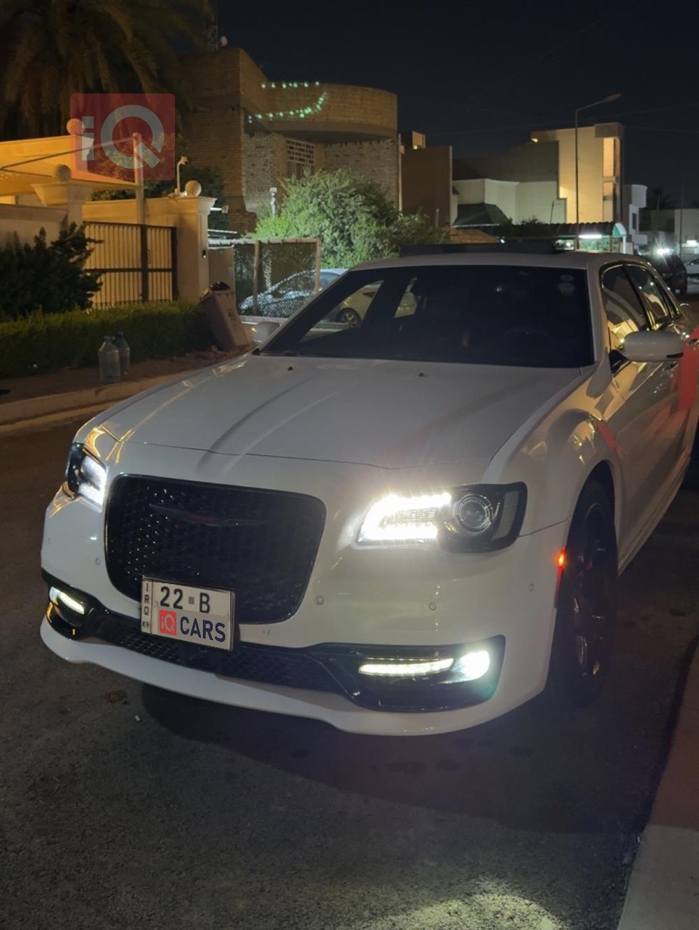 كرايسلر 300